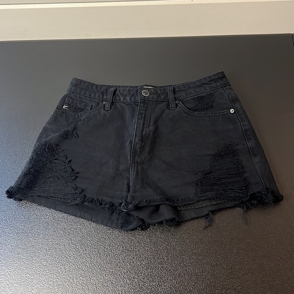 KAN Can Black Jean Shorts SZ Medium - Picture 2 of 7